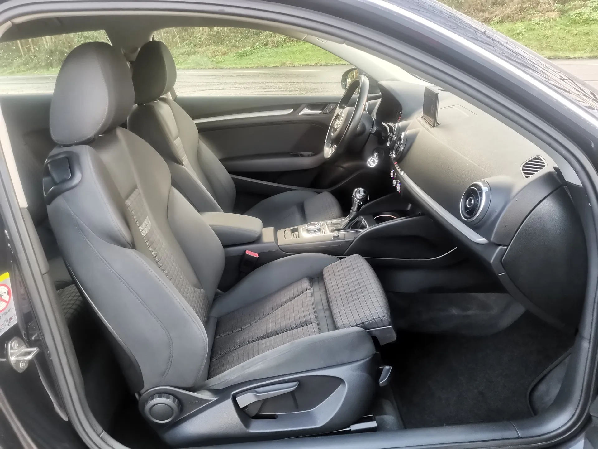 Audi A3 2.0 TDI clean d. S tronic Ambition — fotografía 11 de 28