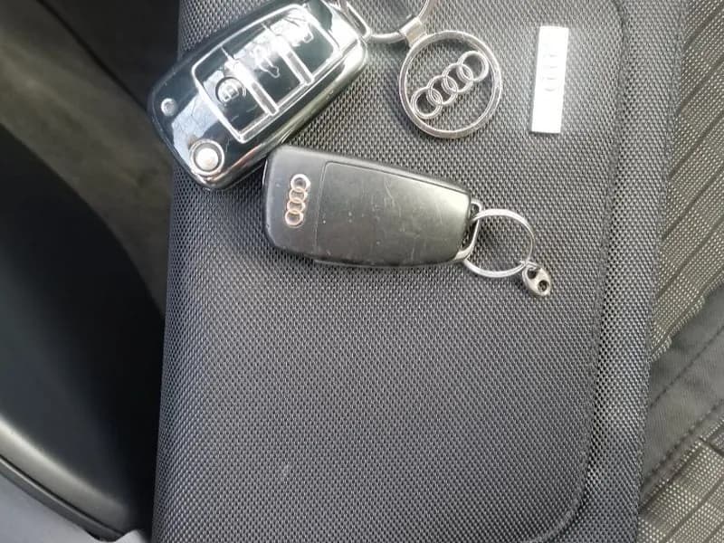 Audi A3 2.0 TDI clean d. S tronic Ambition — fotografía 24 de 28