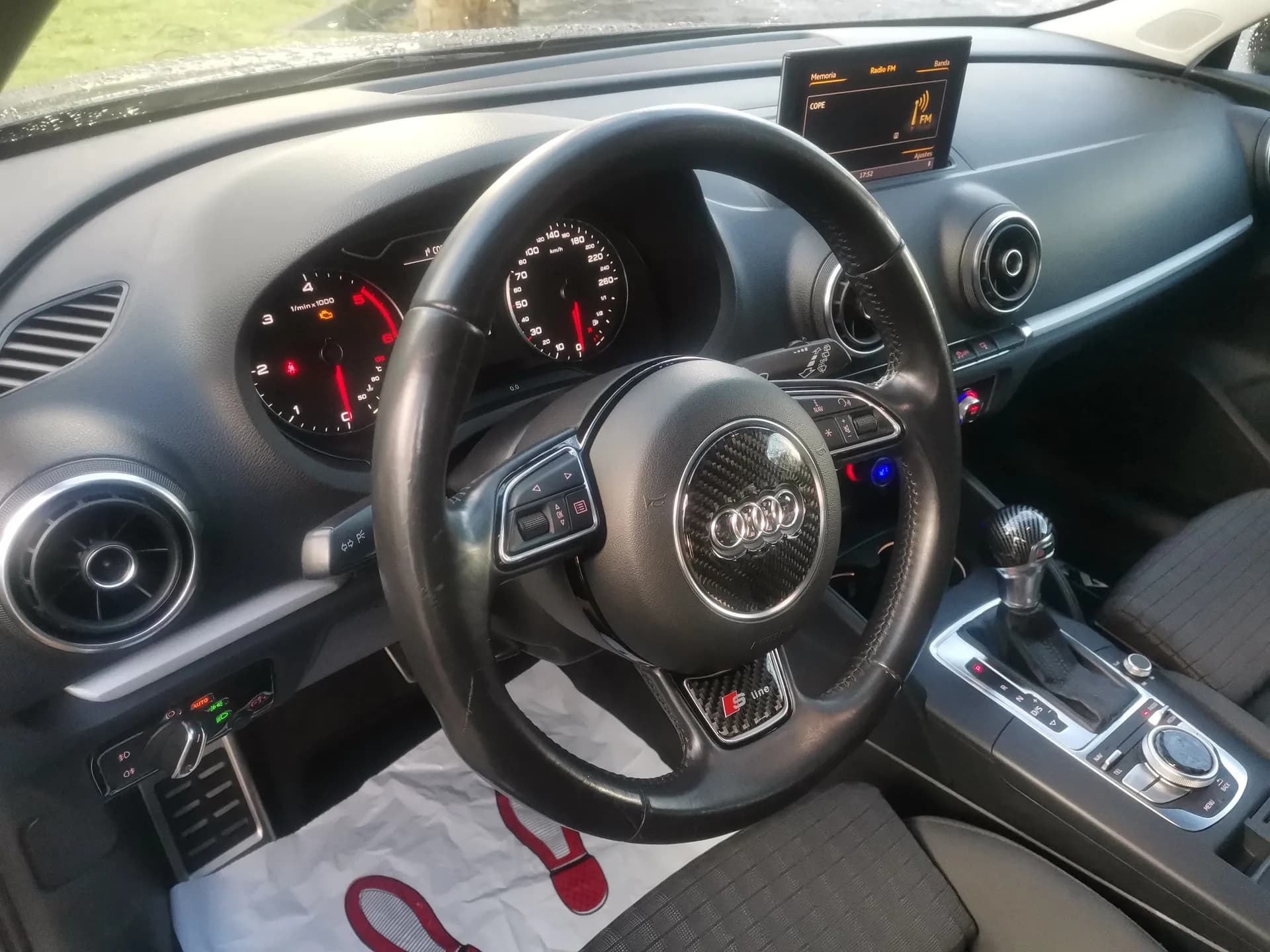 Audi A3 2.0 TDI clean d. S tronic Ambition — fotografía 6 de 28