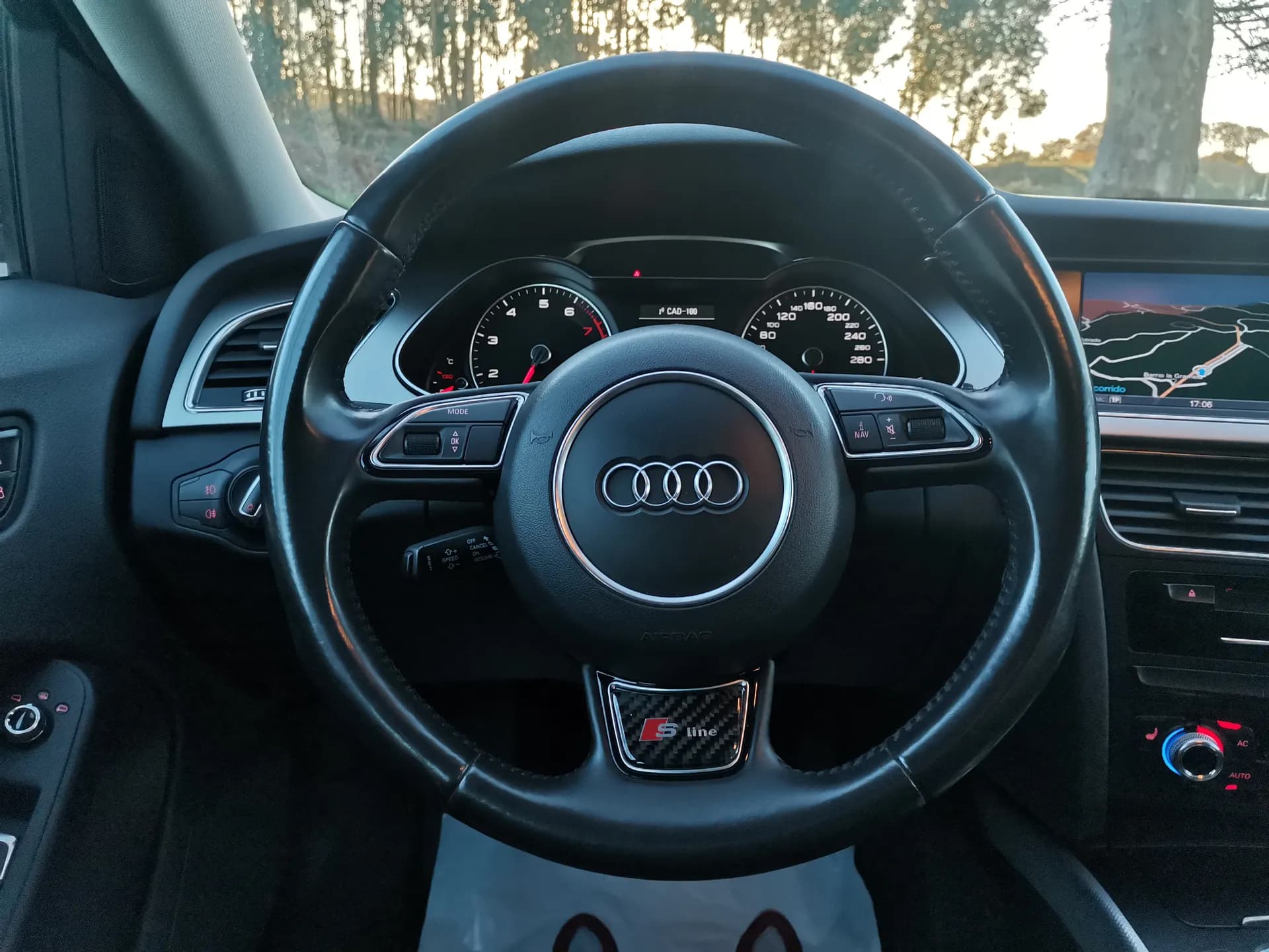 Audi A4 Allroad Quattro 2.0 TFSI quattro — fotografía 18 de 34