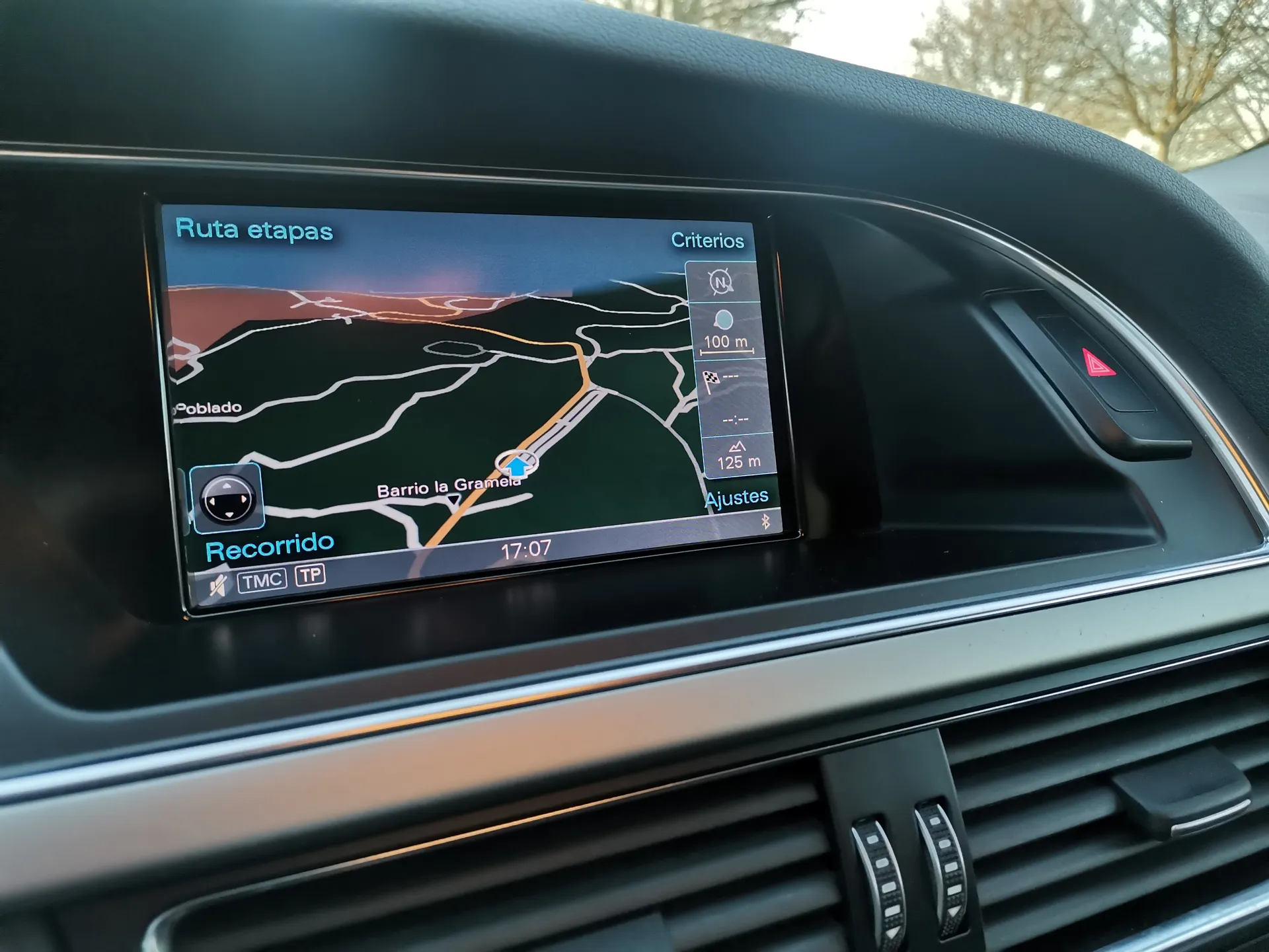 Audi A4 Allroad Quattro 2.0 TFSI quattro — fotografía 24 de 34
