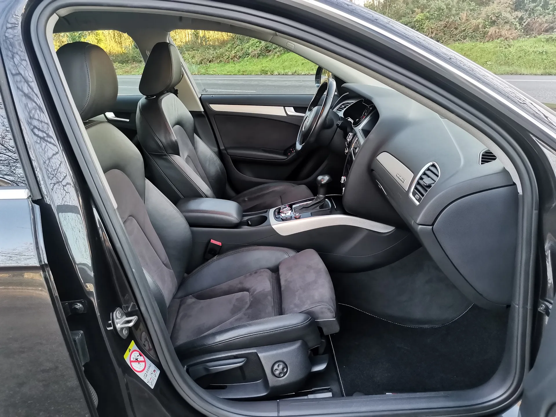 Audi A4 Allroad Quattro 2.0 TFSI quattro — fotografía 11 de 34