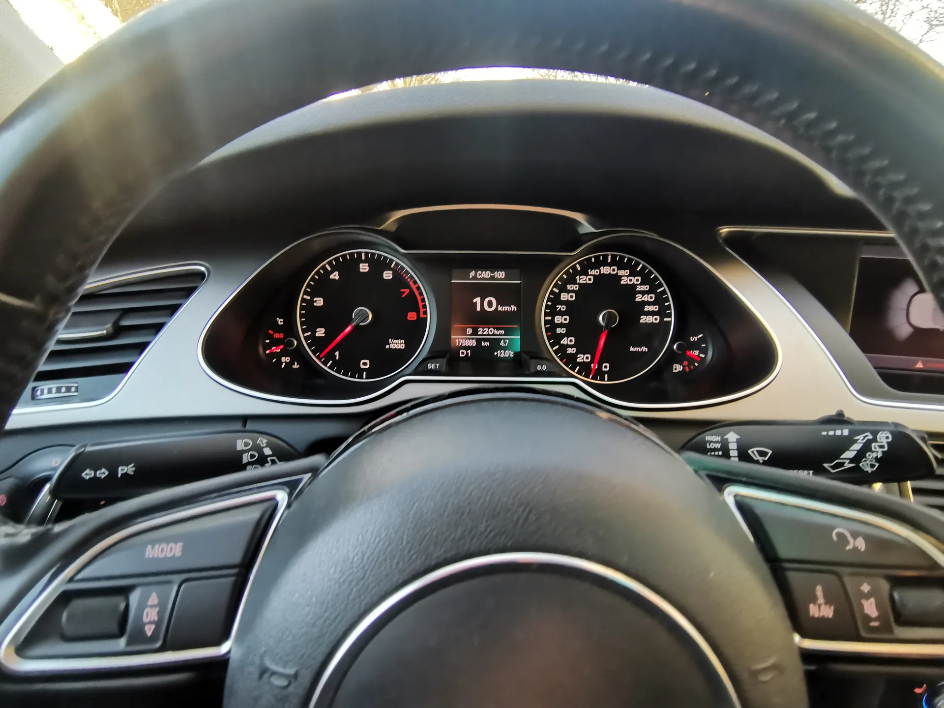 Audi A4 Allroad Quattro 2.0 TFSI quattro — fotografía 19 de 34