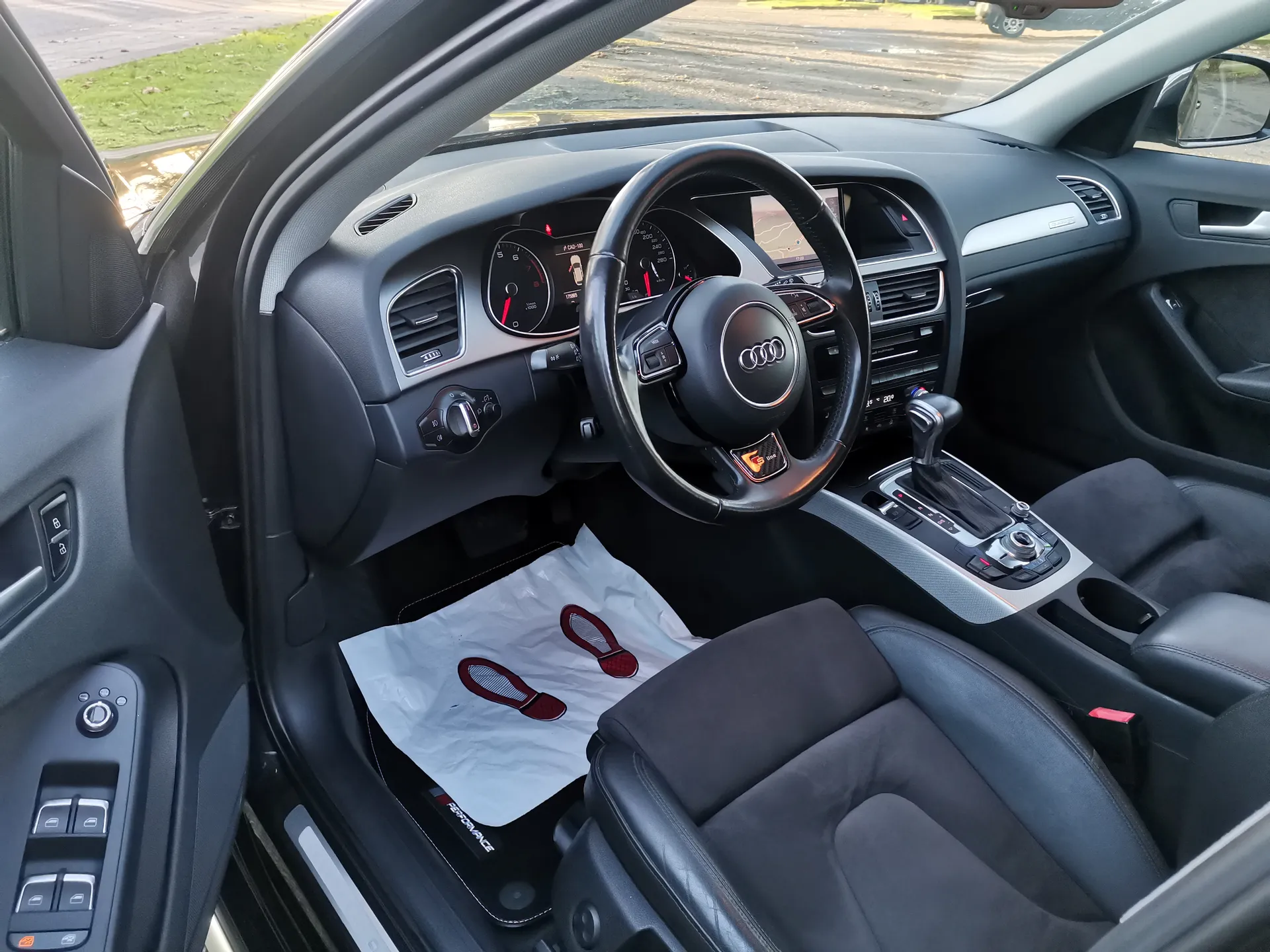 Audi A4 Allroad Quattro 2.0 TFSI quattro — fotografía 5 de 34