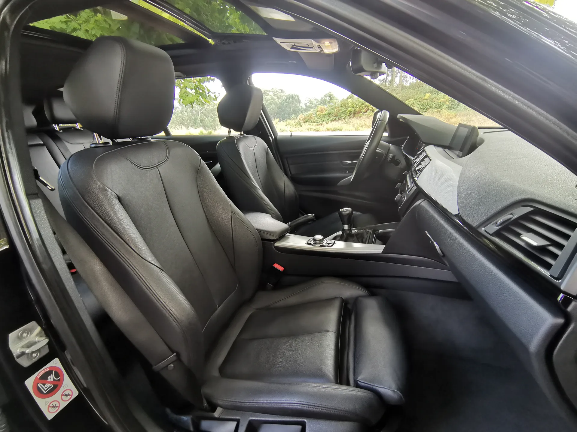 BMW Serie 3 320d xDrive Touring PACK M — fotografía 13 de 40