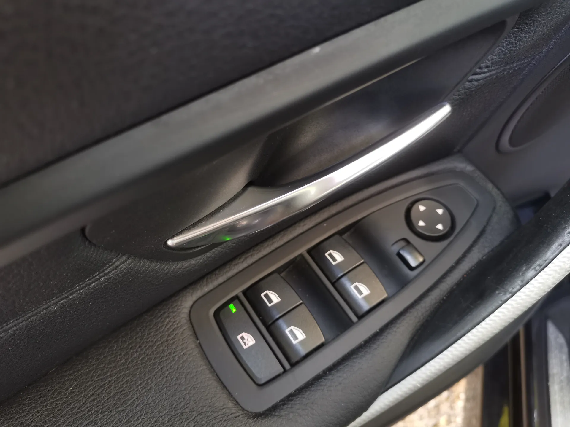 BMW Serie 3 320d xDrive Touring PACK M — fotografía 9 de 40