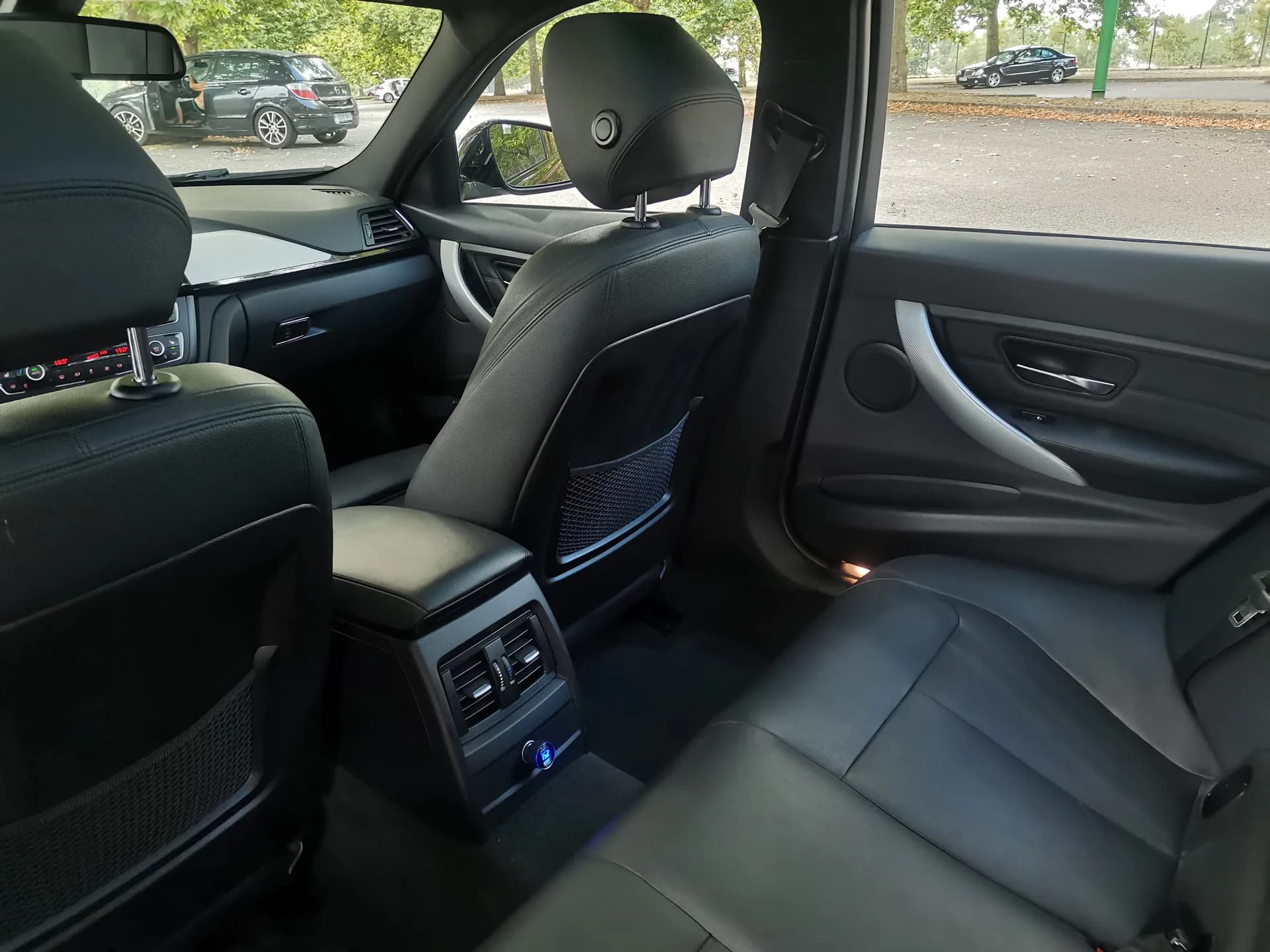 BMW Serie 3 320d xDrive Touring PACK M — fotografía 29 de 40