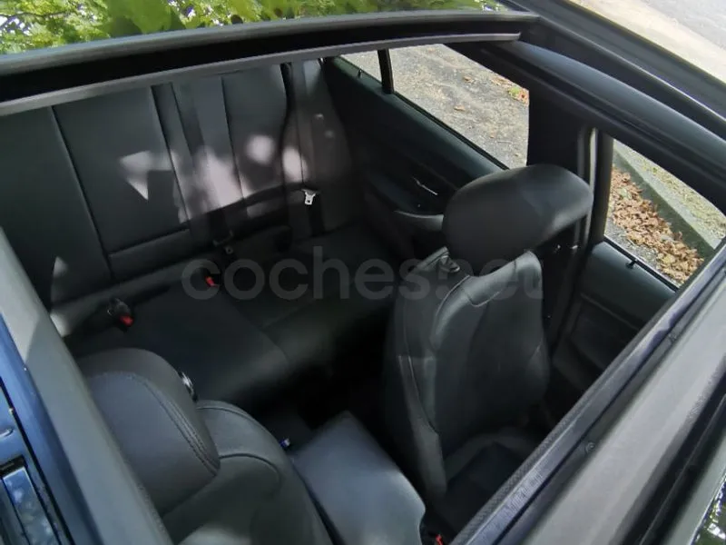 BMW Serie 3 320d xDrive Touring PACK M — fotografía 35 de 40