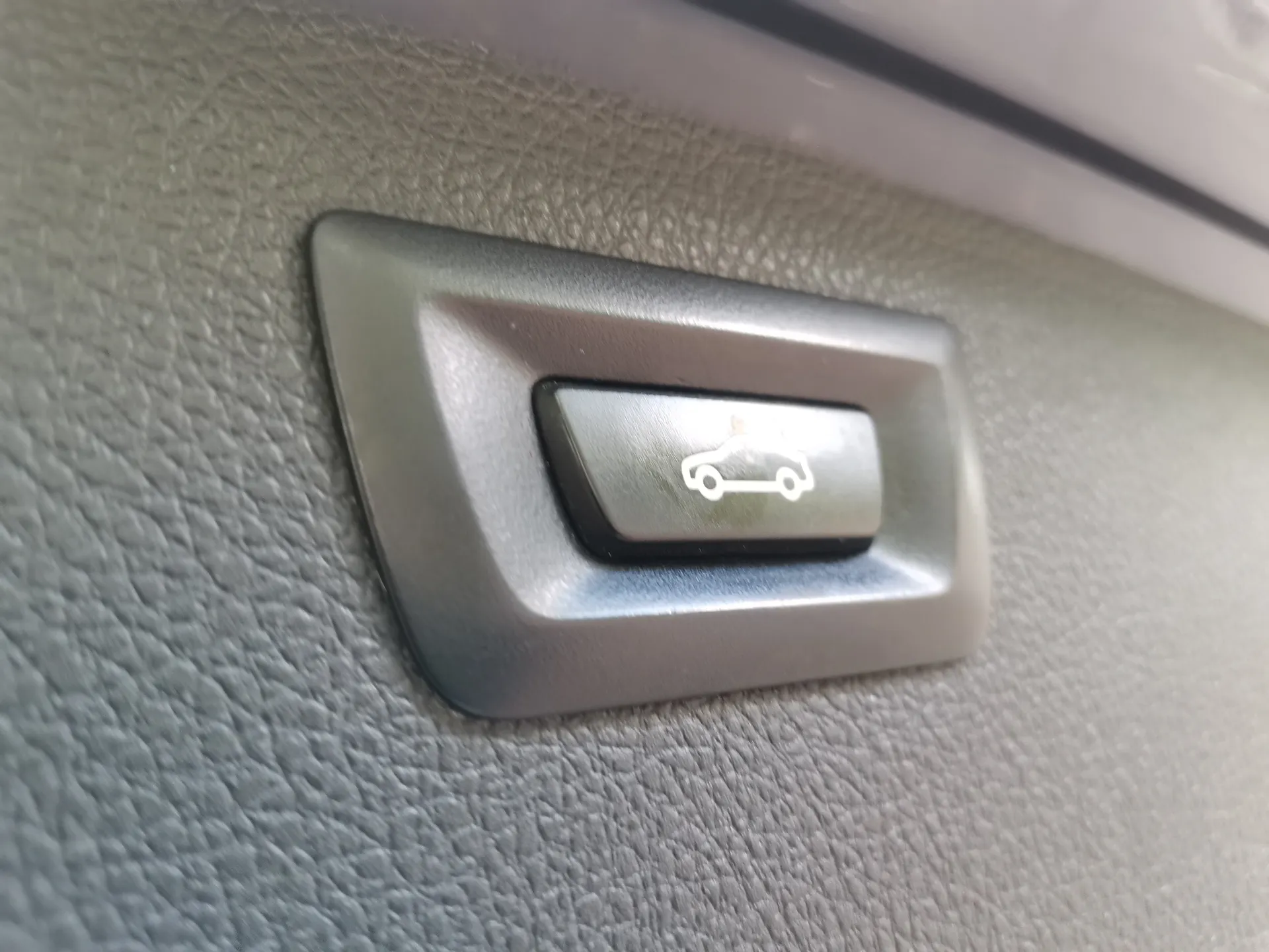 BMW Serie 3 320d xDrive Touring PACK M — fotografía 33 de 40