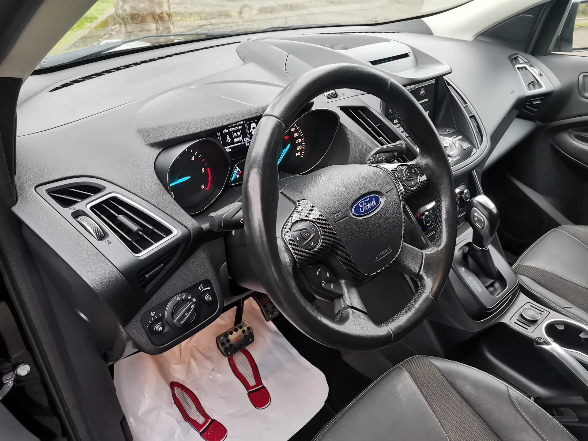 Ford Kuga 2.0 TDCi 4x4 ASS Titanium Powers — fotografía 6 de 30
