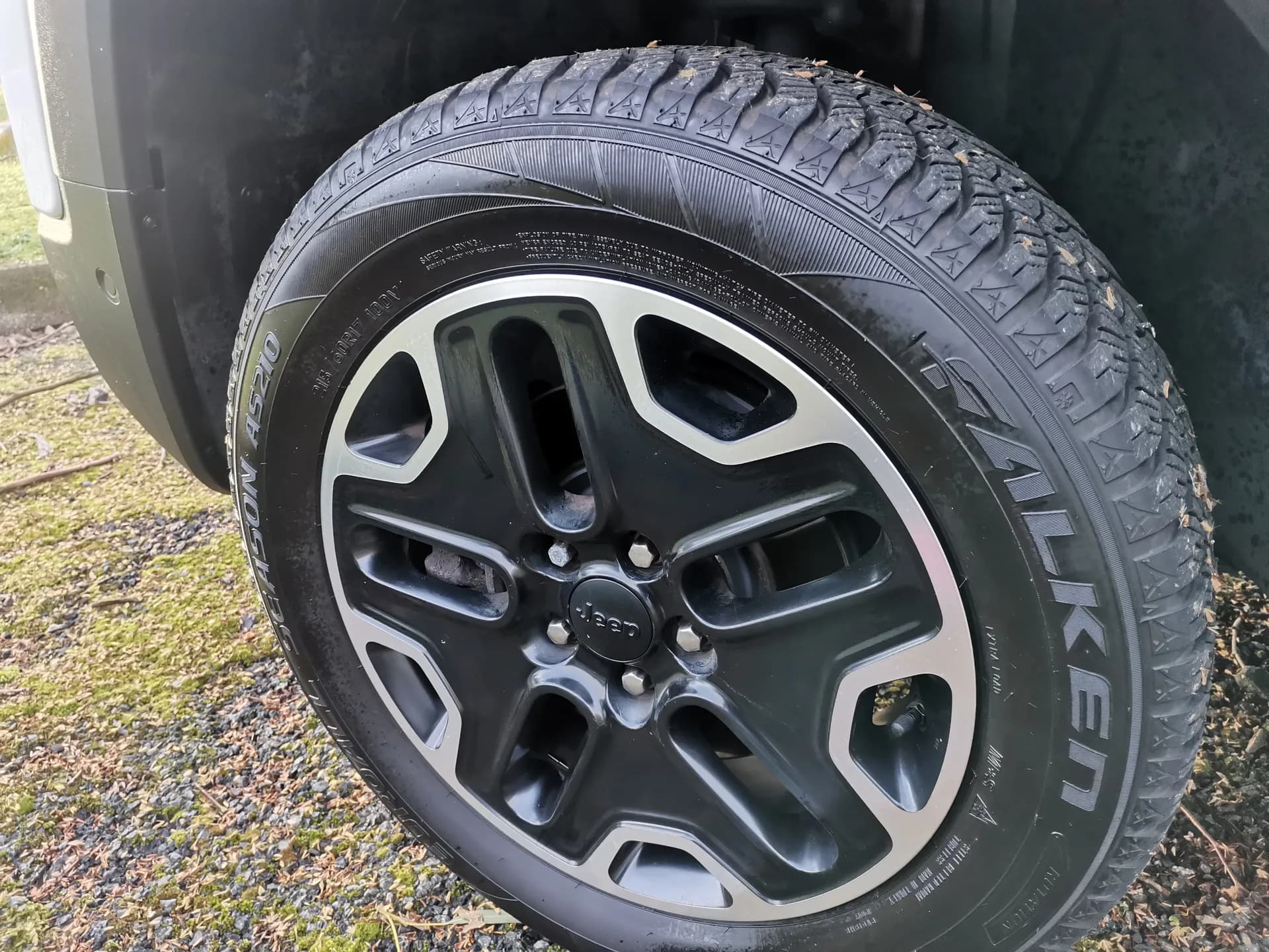 Jeep Renegade 2.0 Mjet Trailhawk 4x4 Auto AD Low — fotografía 32 de 35