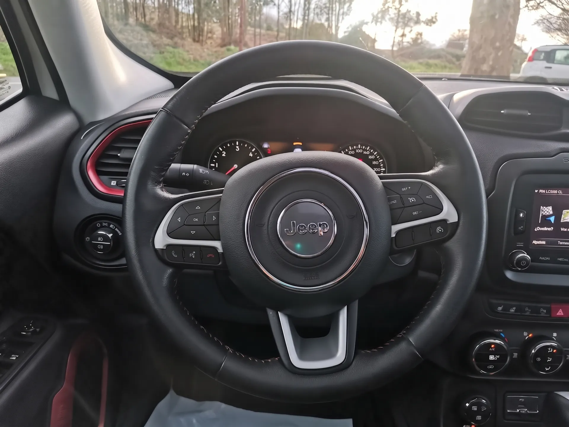 Jeep Renegade 2.0 Mjet Trailhawk 4x4 Auto AD Low — fotografía 20 de 35