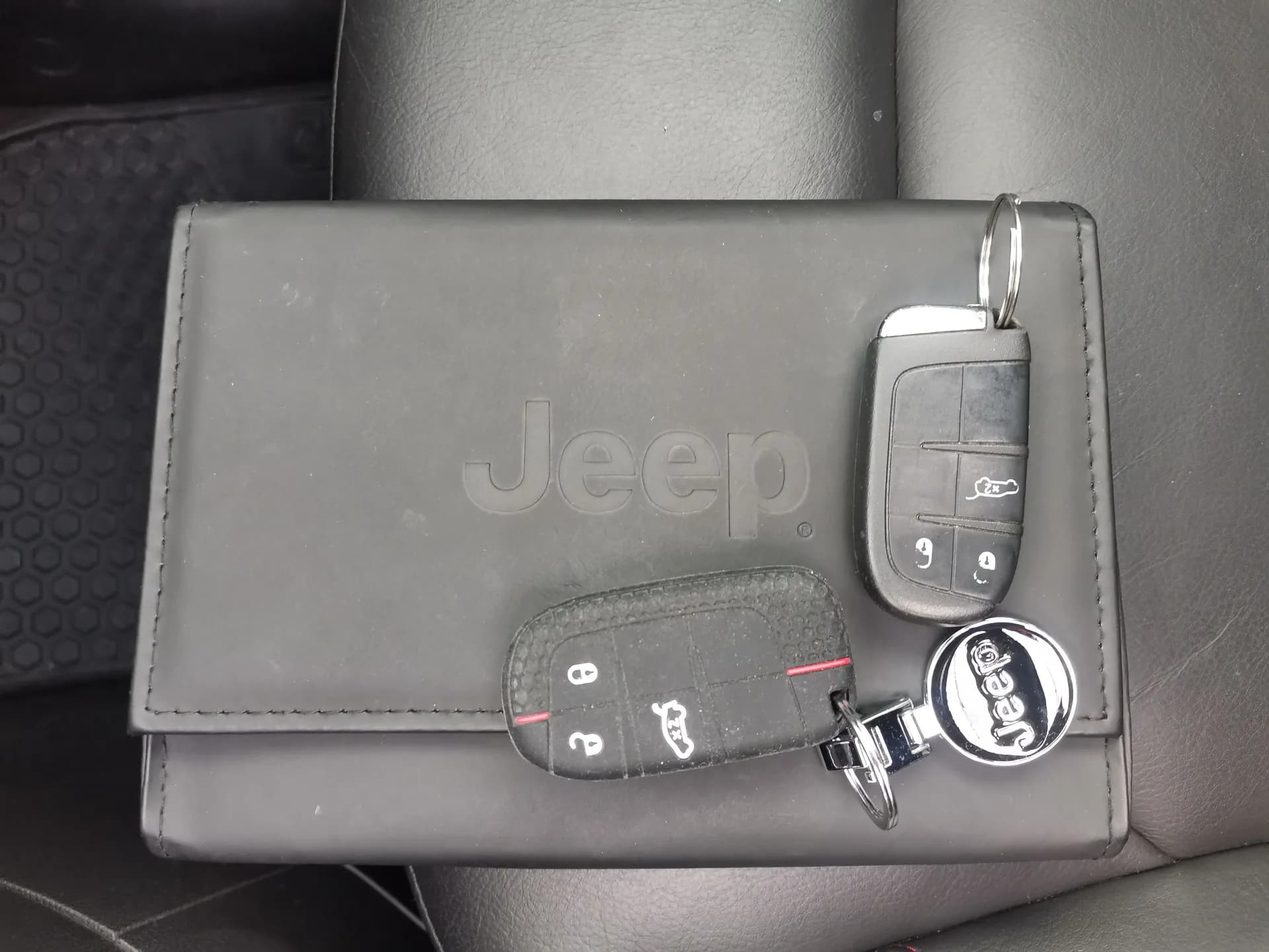 Jeep Renegade 2.0 Mjet Trailhawk 4x4 Auto AD Low — fotografía 31 de 35