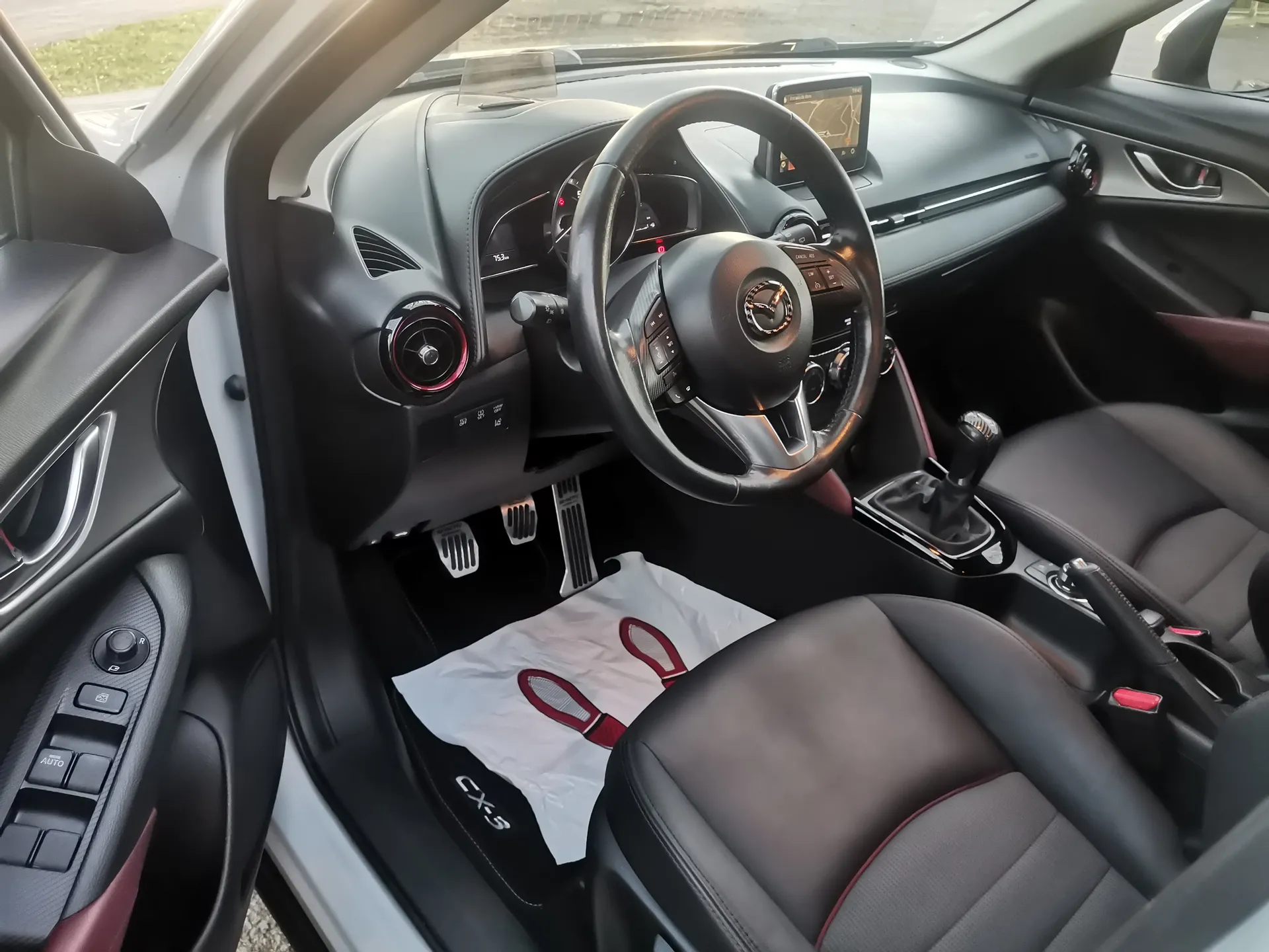 Mazda CX-3 1.5 SKYACTIV DE Lux Whi Trav 4WD — fotografía 5 de 34