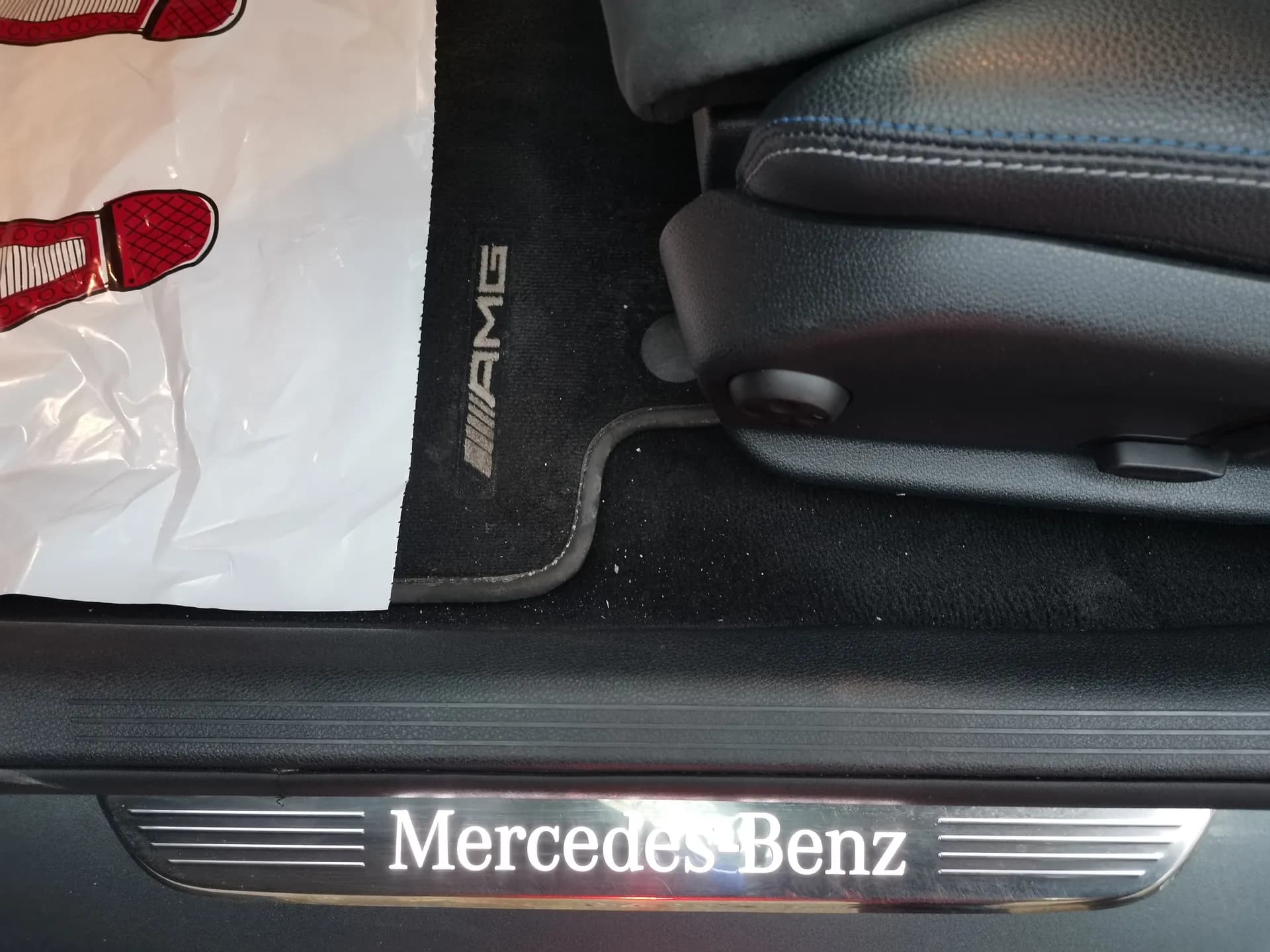 Mercedes-Benz C220 CDI 9G-TRONIC AMG LINE NIGHT EDITION — fotografía 10 de 38