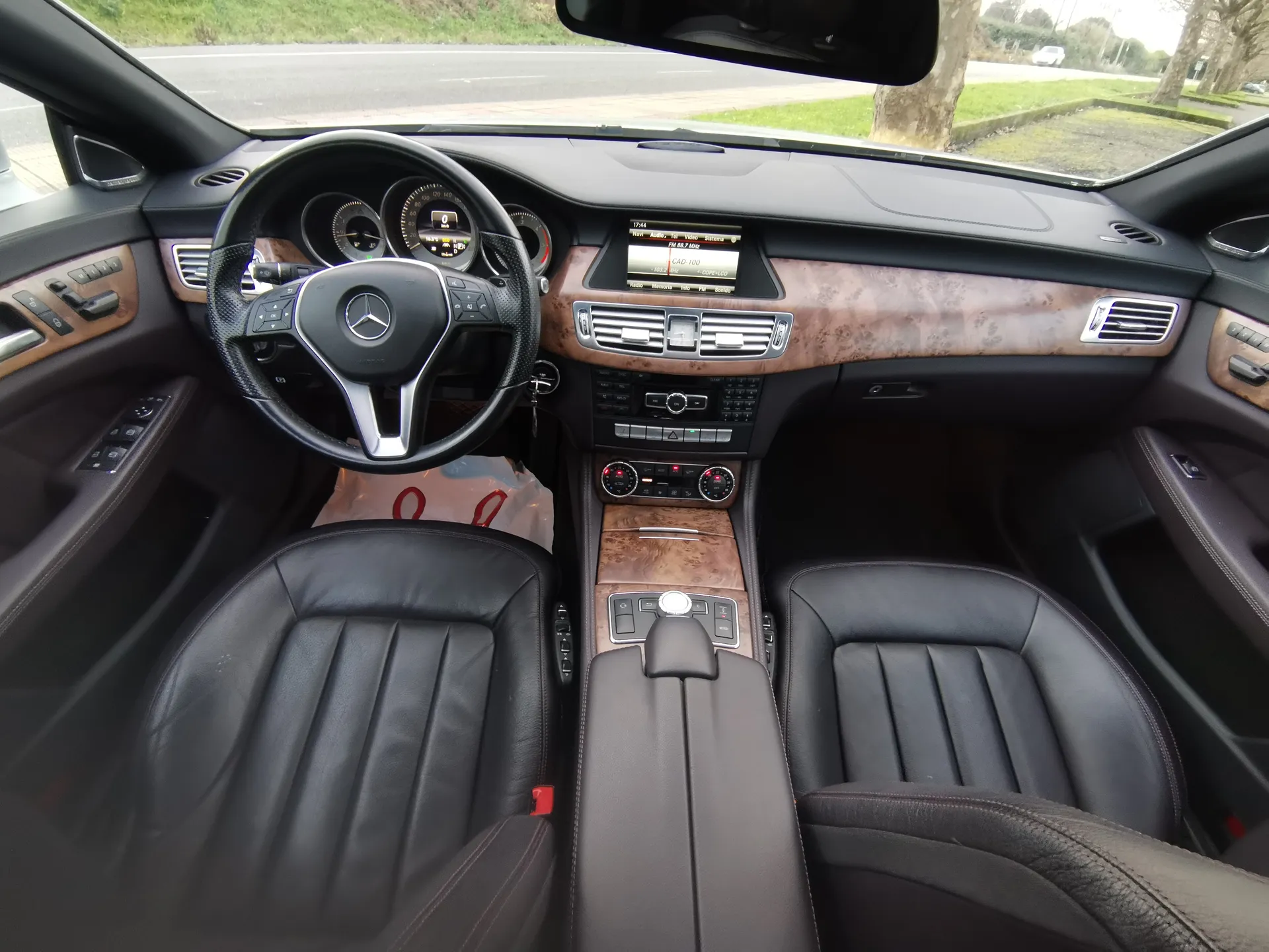 Mercedes-Benz CLS 350 CDI 4MATIC Shooting Brake — fotografía 15 de 34