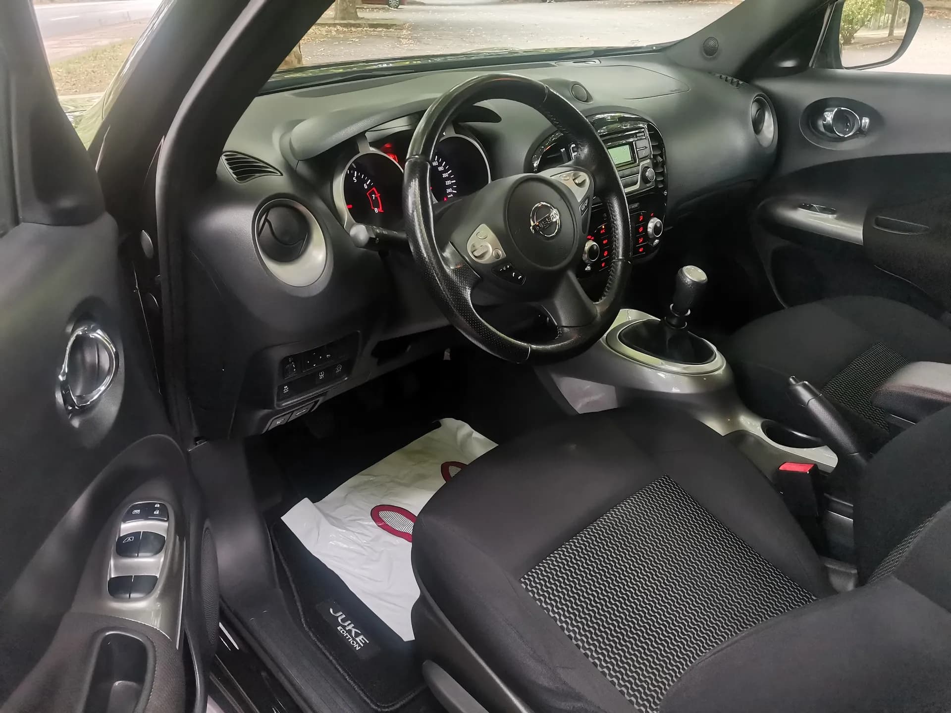 Nissan Juke 1.2 DIGT Dark Sound Edition — fotografía 5 de 27