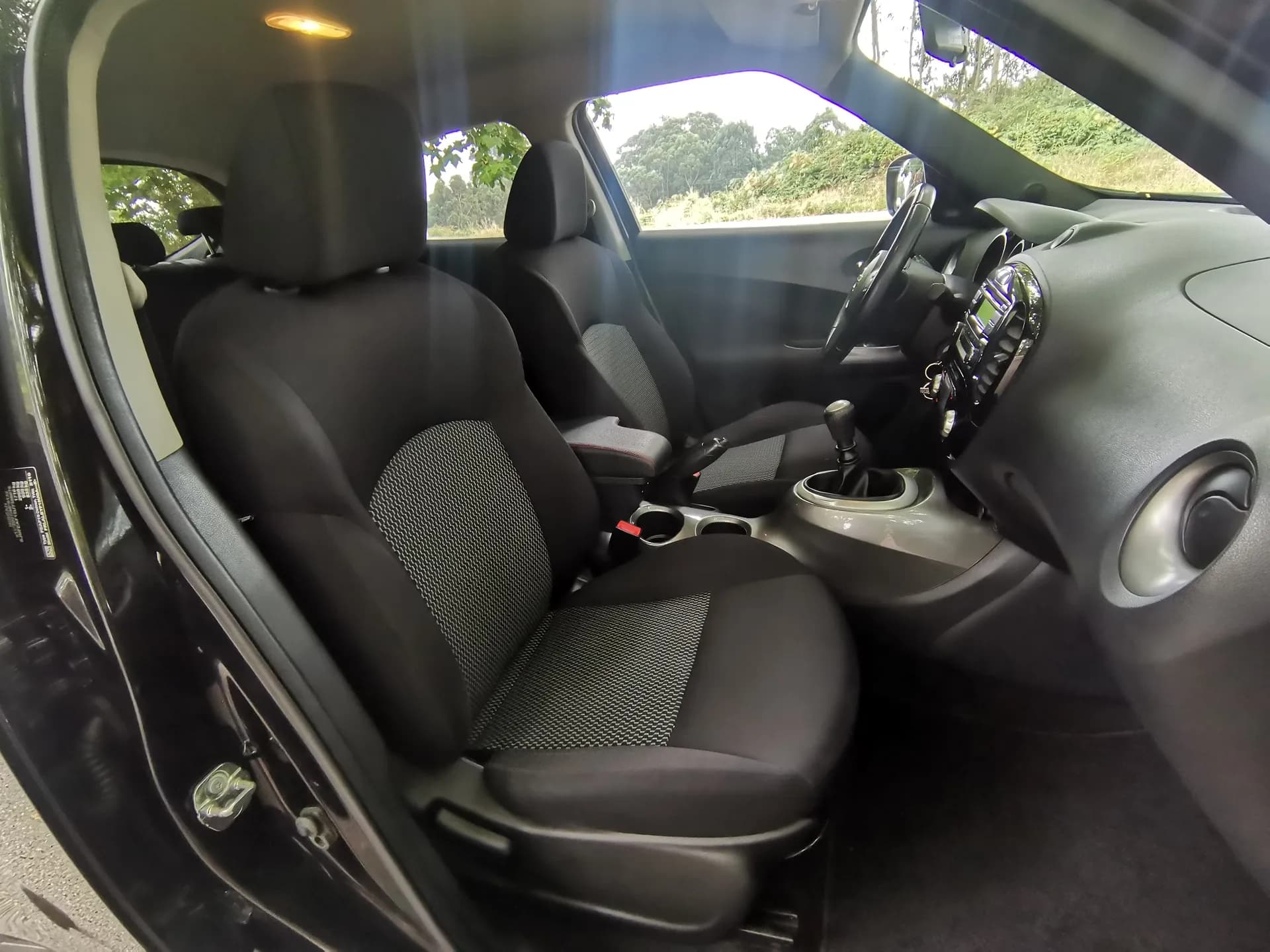 Nissan Juke 1.2 DIGT Dark Sound Edition — fotografía 11 de 27