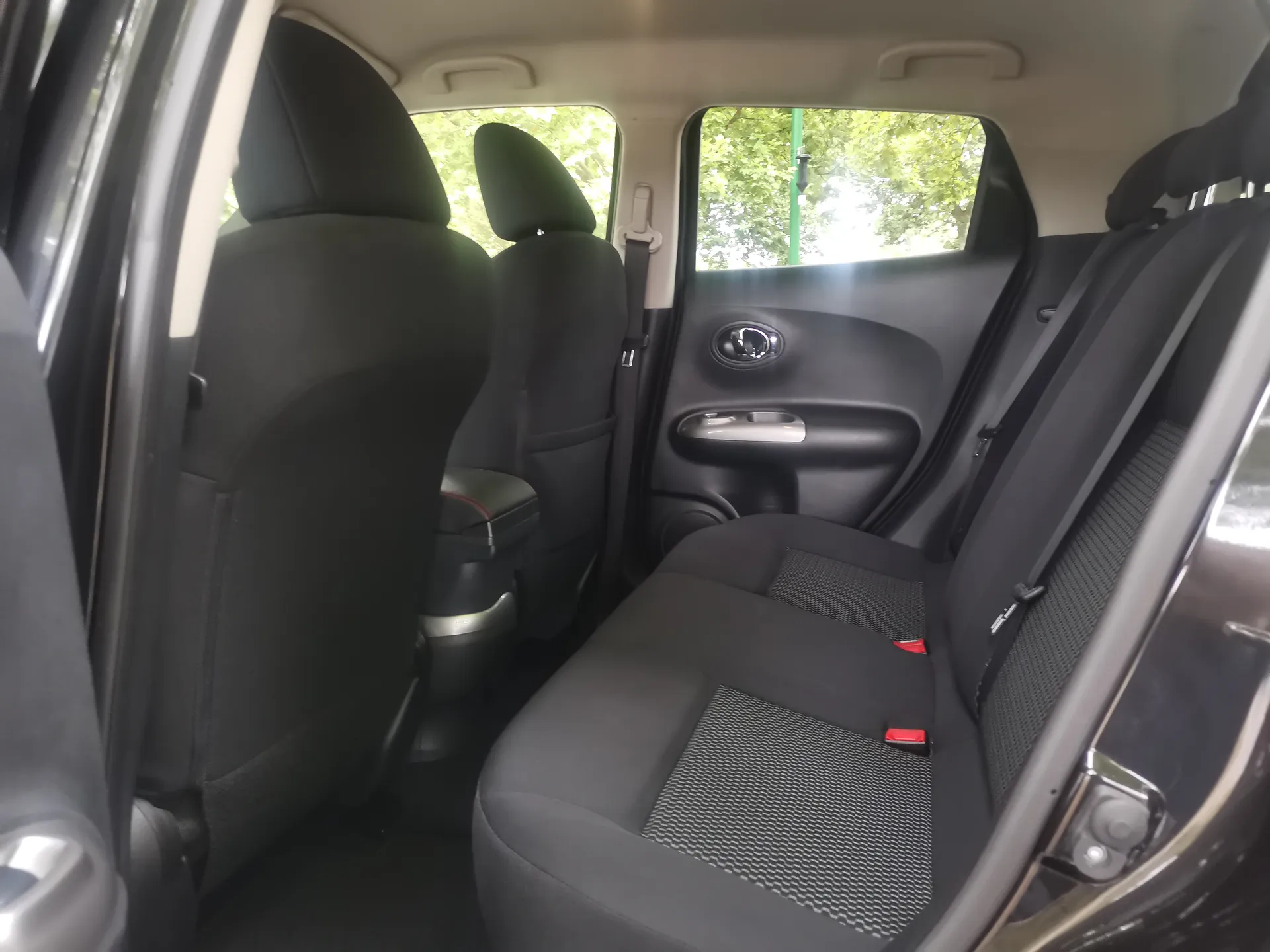 Nissan Juke 1.2 DIGT Dark Sound Edition — fotografía 20 de 27