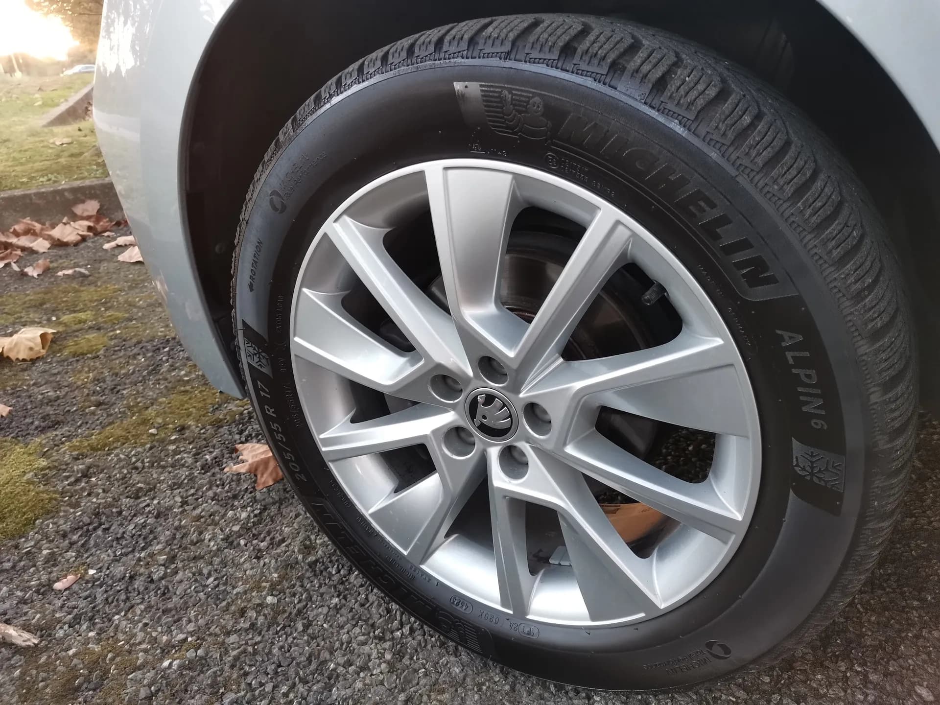 Skoda Kamiq 1.6 TDI 85kW 115CV Sport — fotografía 27 de 30