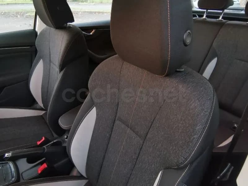 Skoda Kamiq 1.6 TDI 85kW 115CV Sport — fotografía 9 de 30