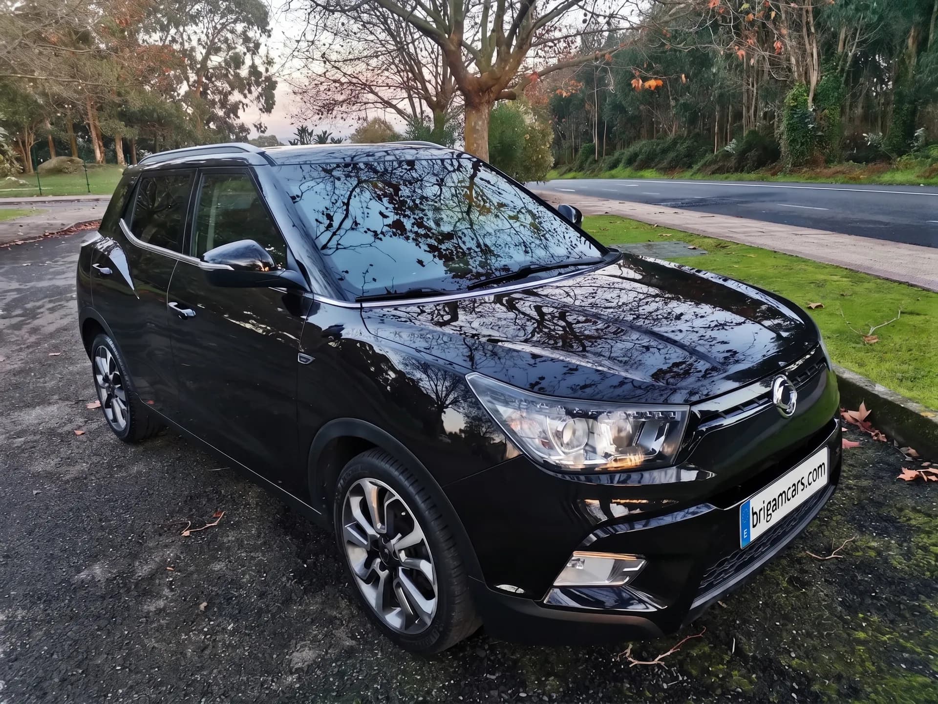 SsangYong Tivoli D16T Premium 4x2 — fotografía 2 de 29