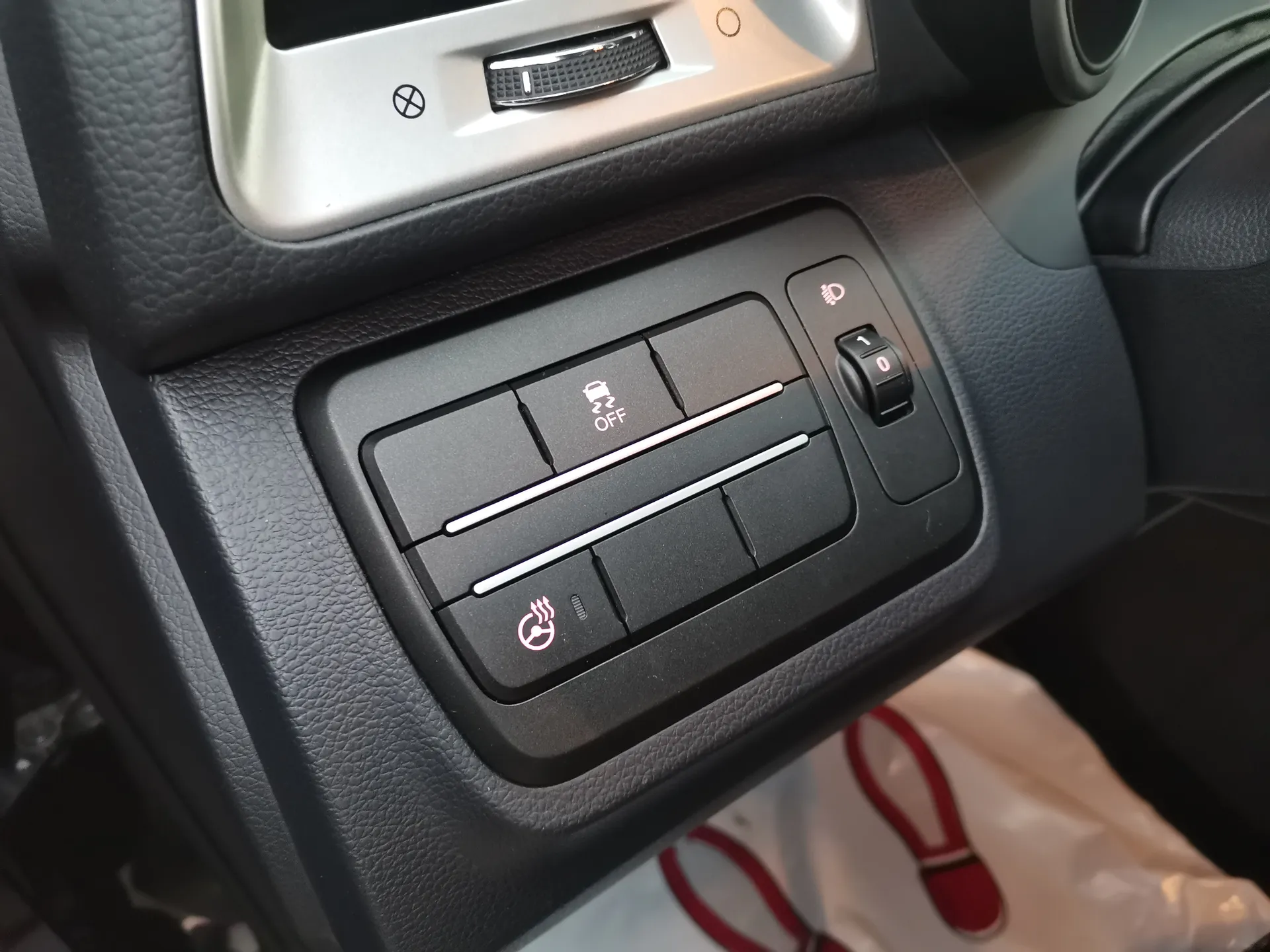 SsangYong Tivoli D16T Premium 4x2 — fotografía 7 de 29