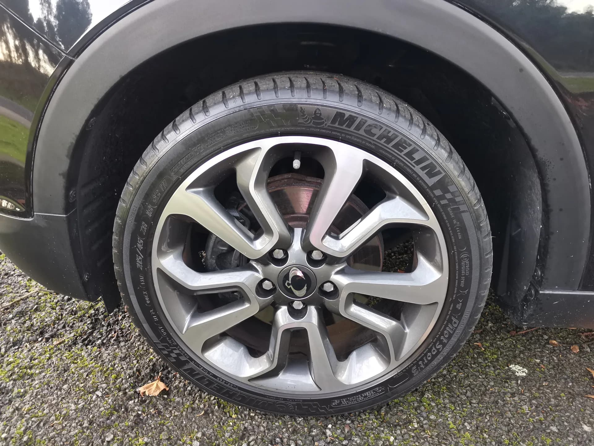 SsangYong Tivoli D16T Premium 4x2 — fotografía 27 de 29