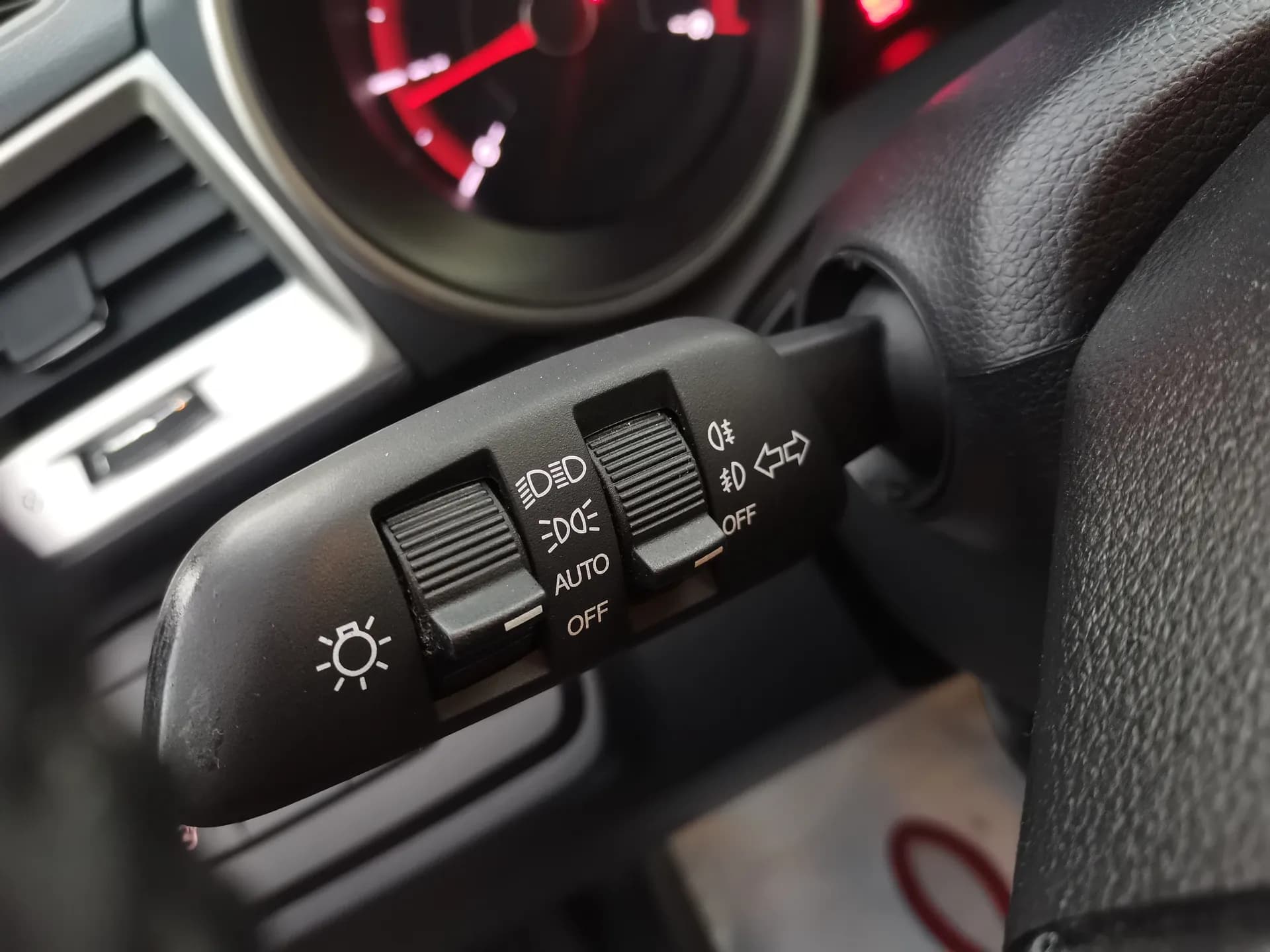 SsangYong Tivoli D16T Premium 4x2 — fotografía 8 de 29
