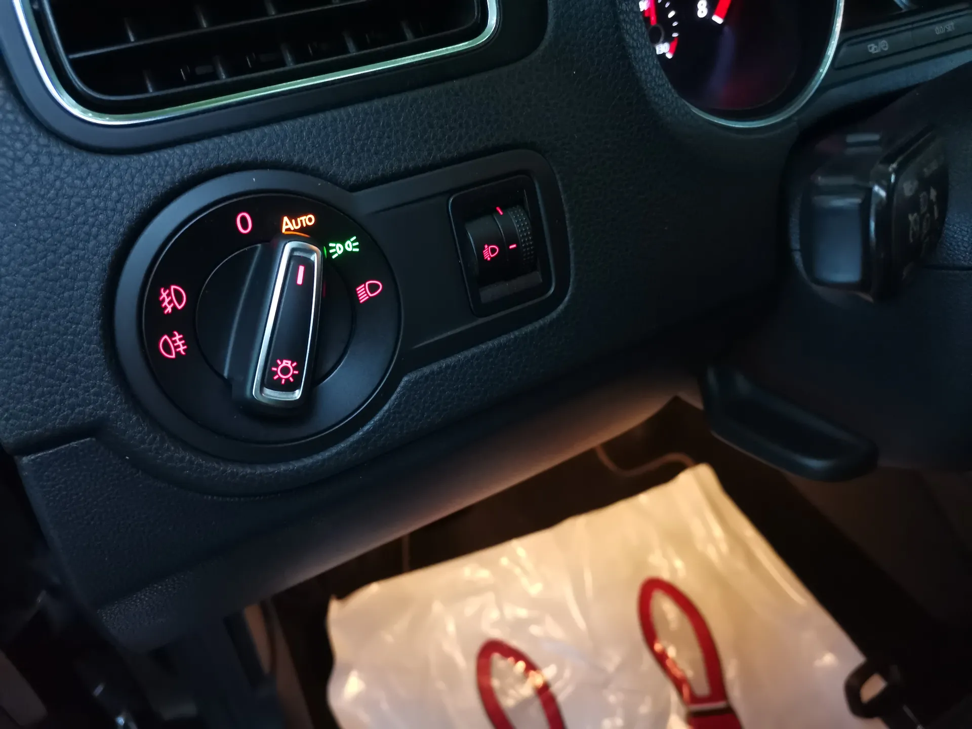 Volkswagen Polo 1.0 LOUNGE — fotografía 8 de 27