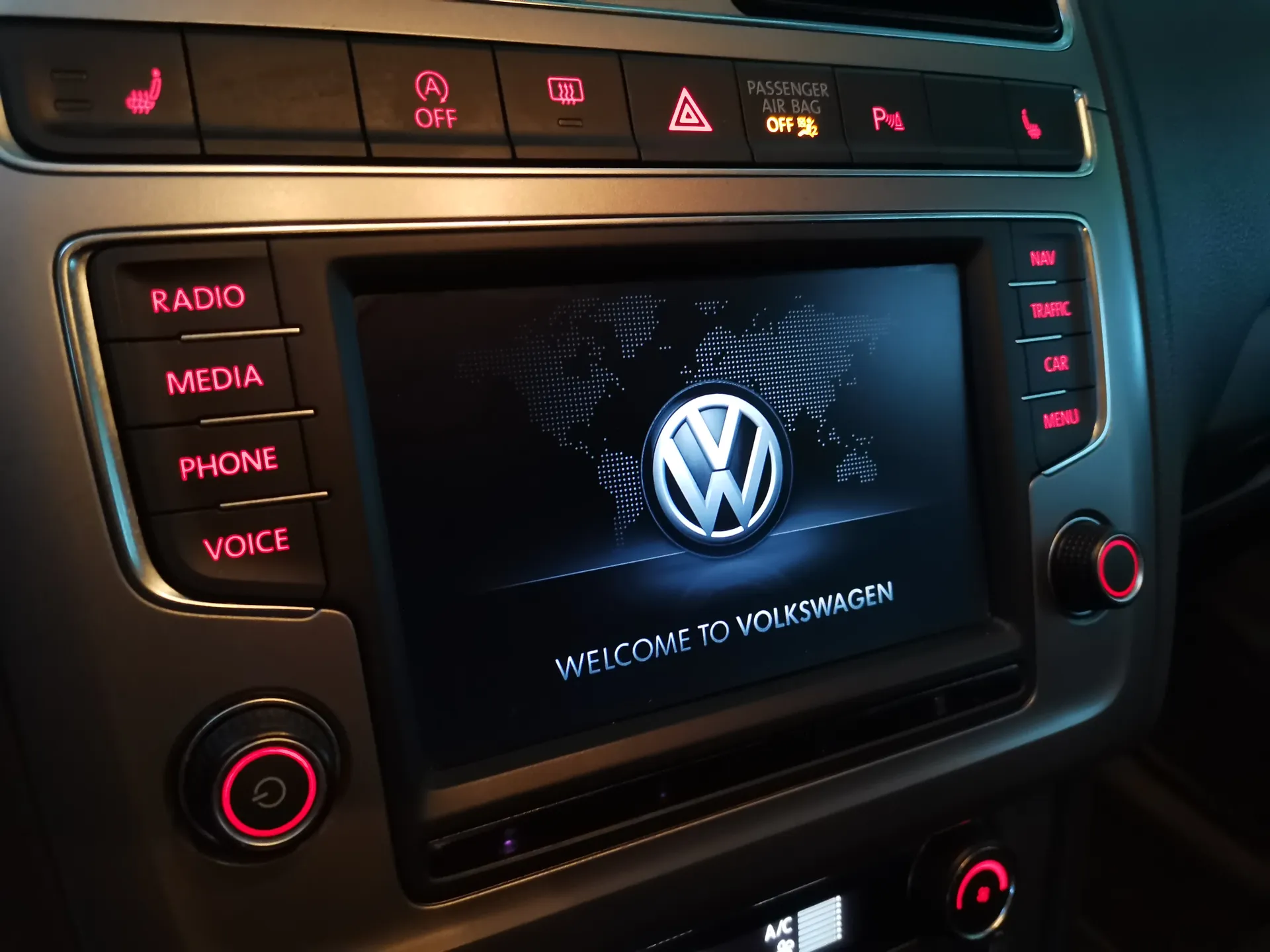 Volkswagen Polo 1.0 LOUNGE — fotografía 17 de 27