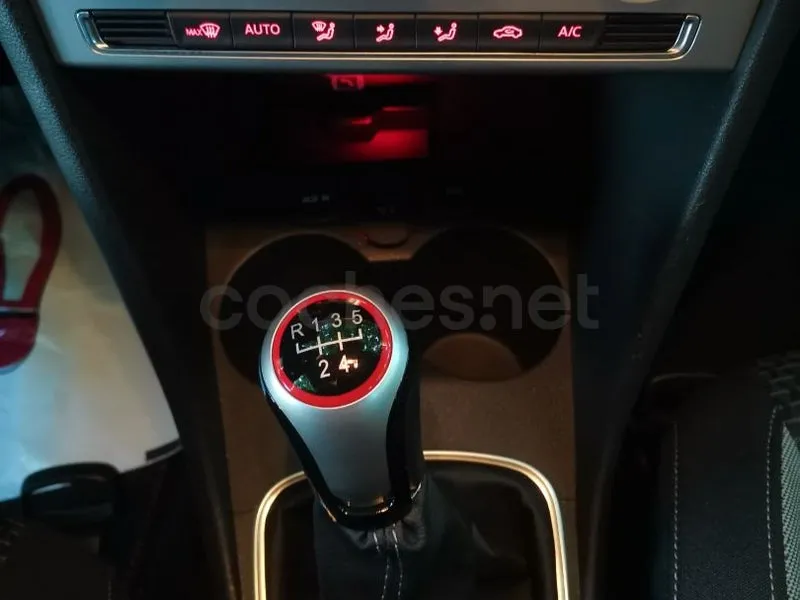 Volkswagen Polo Cross Sport 1.4 TDI 105cv BMT — fotografía 14 de 30