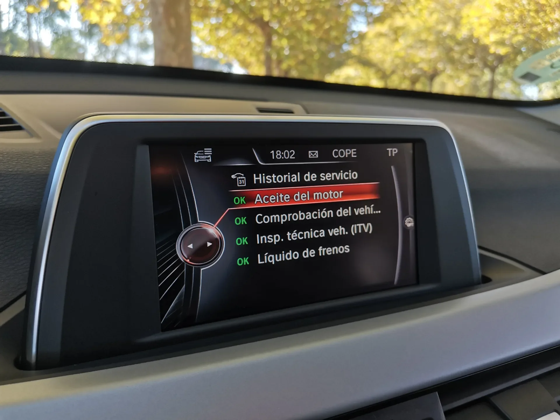 BMW X1 2.0D S-DRIVE SPORT — fotografía 27 de 35