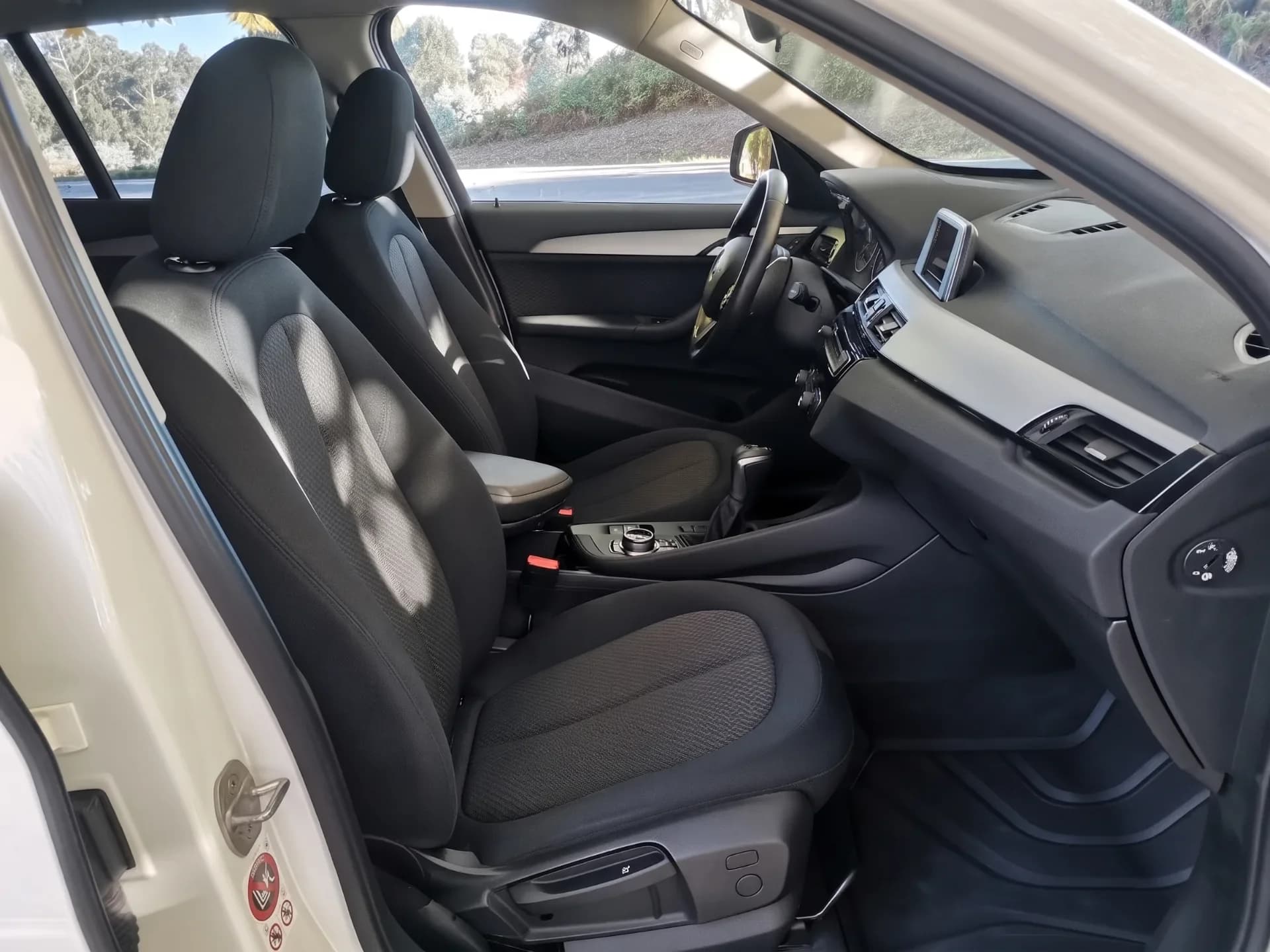 BMW X1 2.0D S-DRIVE SPORT — fotografía 12 de 35