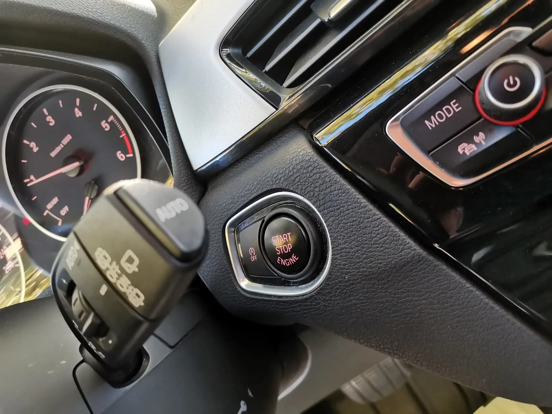 BMW X1 2.0D S-DRIVE SPORT — fotografía 22 de 35