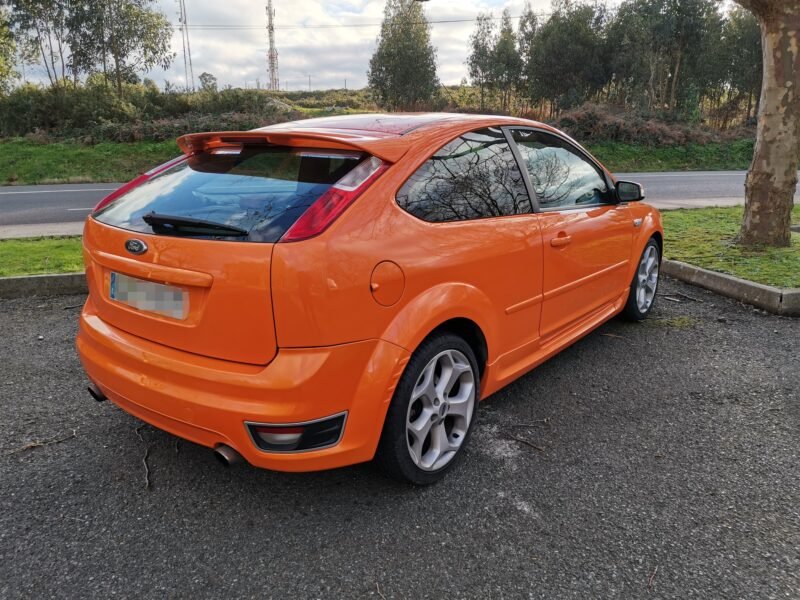 FORD Focus 2.5 ST RACING ORANGE