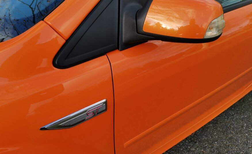 FORD Focus 2.5 ST RACING ORANGE