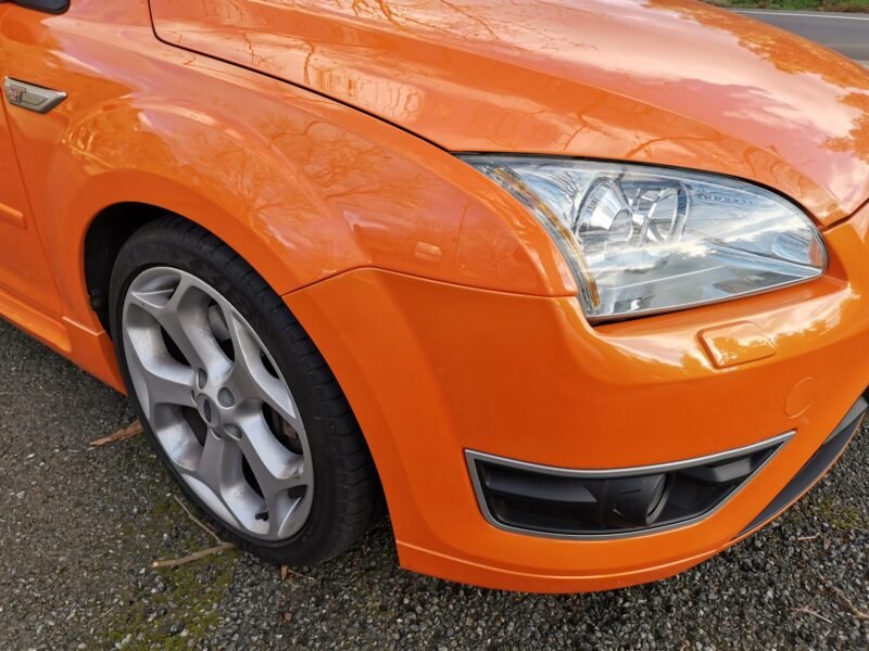 FORD Focus 2.5 ST RACING ORANGE