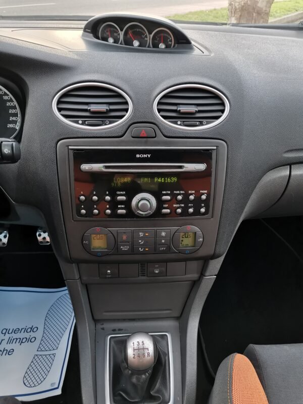 FORD Focus 2.5 ST RACING ORANGE