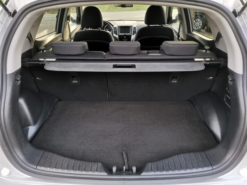 SSANGYONG TIVOLI TIVOLI G16 PREMIUM 4X2