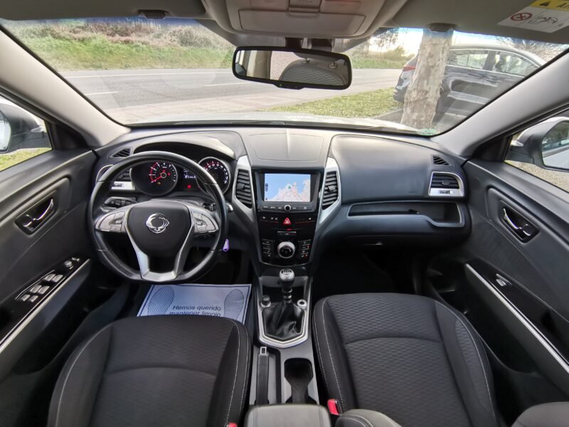 SSANGYONG TIVOLI TIVOLI G16 PREMIUM 4X2