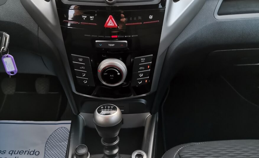 SSANGYONG TIVOLI TIVOLI G16 PREMIUM 4X2