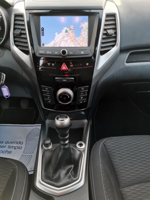 SSANGYONG TIVOLI TIVOLI G16 PREMIUM 4X2