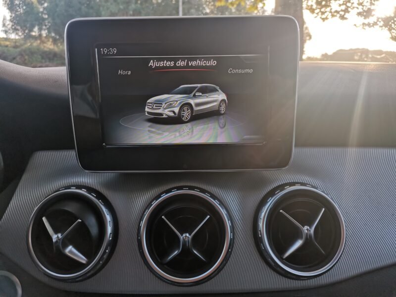 MERCEDES-BENZ GLA GLA 200 d Urban