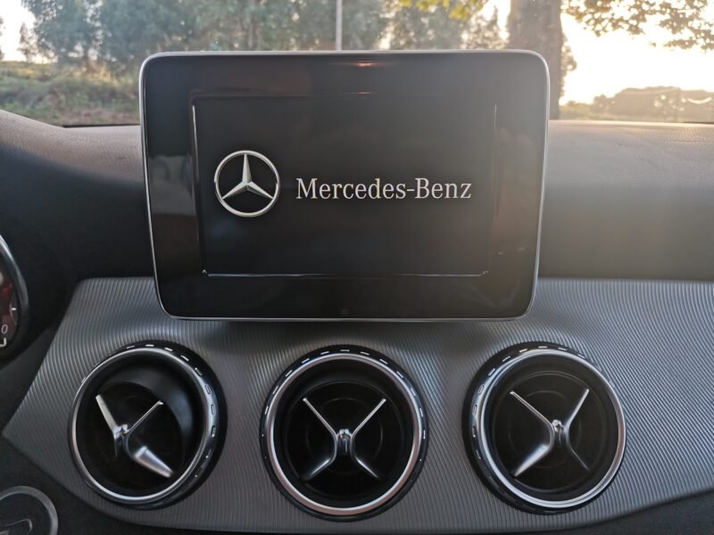 MERCEDES-BENZ GLA GLA 200 d Urban