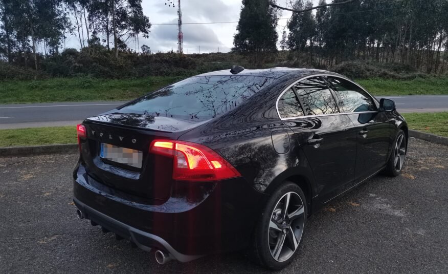 VOLVO S60 2.0 D3 RDesign