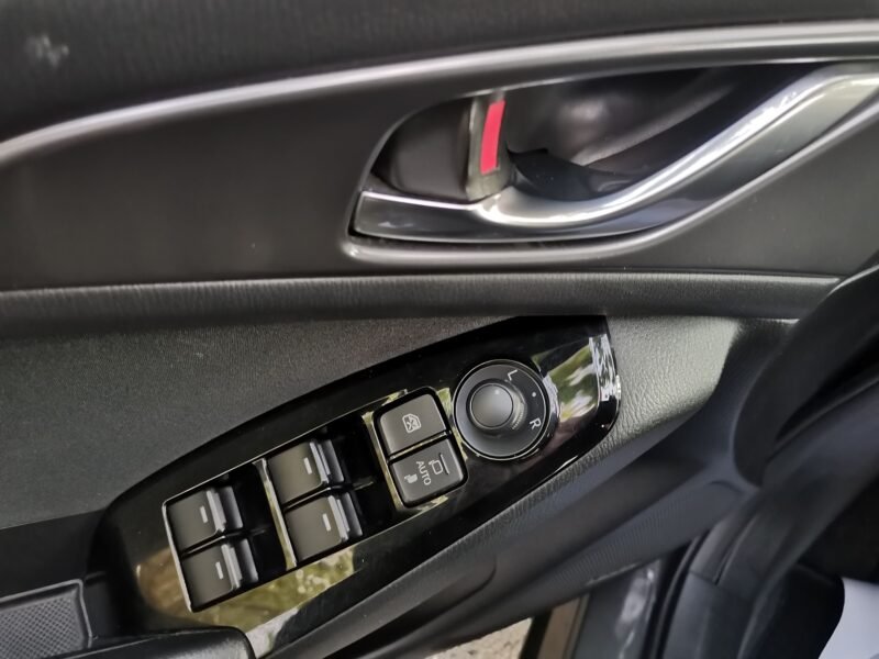 MAZDA Mazda3 2.2 SKYACTIVD 110KW EVOLUTION