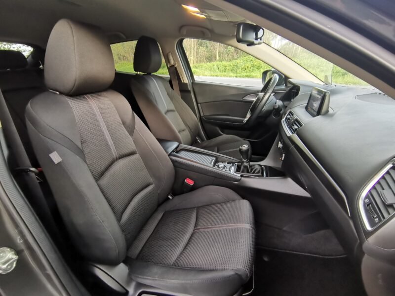 MAZDA Mazda3 2.2 SKYACTIVD 110KW EVOLUTION