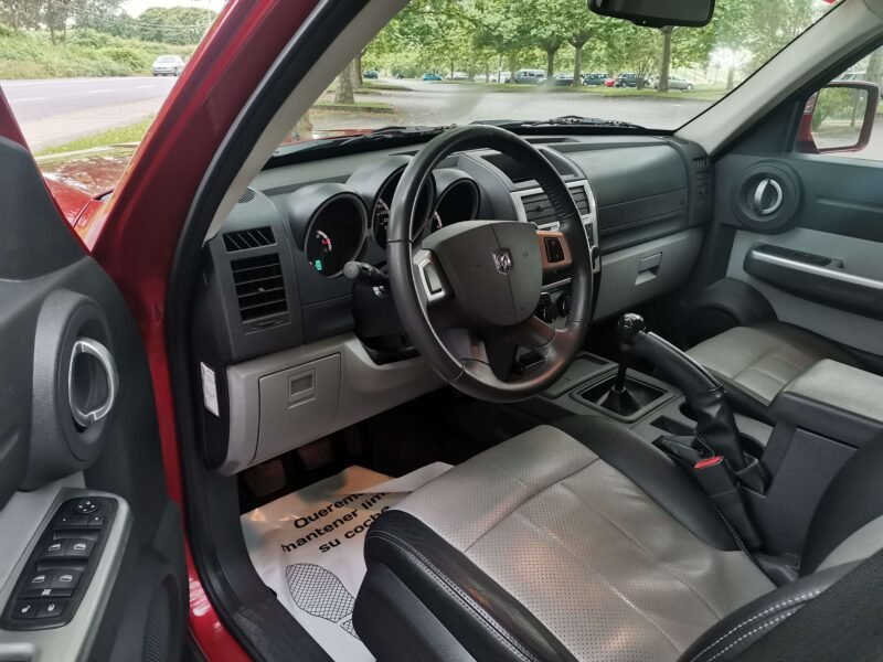 DODGE NITRO Nitro 2.8 CRD SXT 4WD