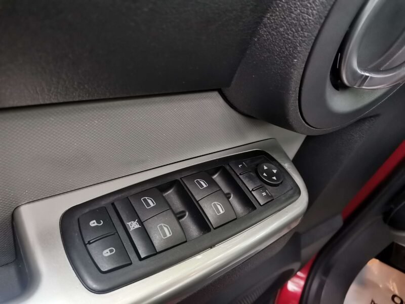 DODGE NITRO Nitro 2.8 CRD SXT 4WD